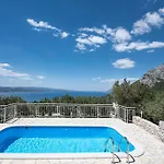 בית נופש Chill Zone *
