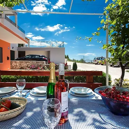 Ferienhaus Chill Zone Baška Voda